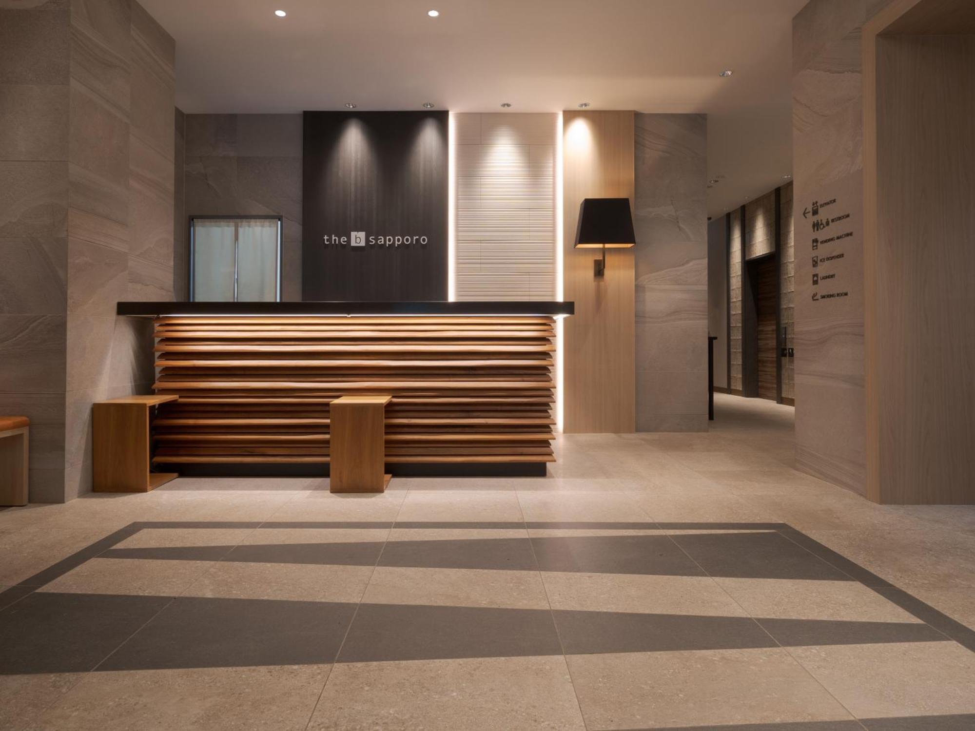 The B Sapporo Hotell Exteriör bild